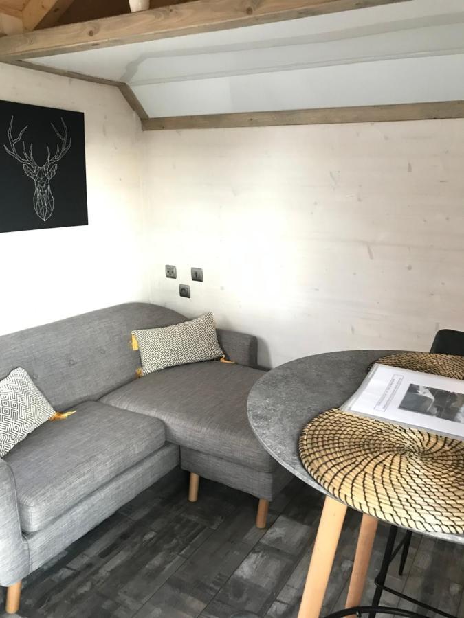 Les Nuits Insolites De La Mothe - Hebergement En Bulle Ou Tiny House Avec Spa Privatif Outremecourt Zewnętrze zdjęcie