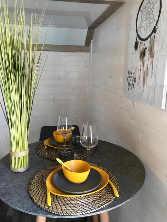 Les Nuits Insolites De La Mothe - Hebergement En Bulle Ou Tiny House Avec Spa Privatif Outremecourt Zewnętrze zdjęcie